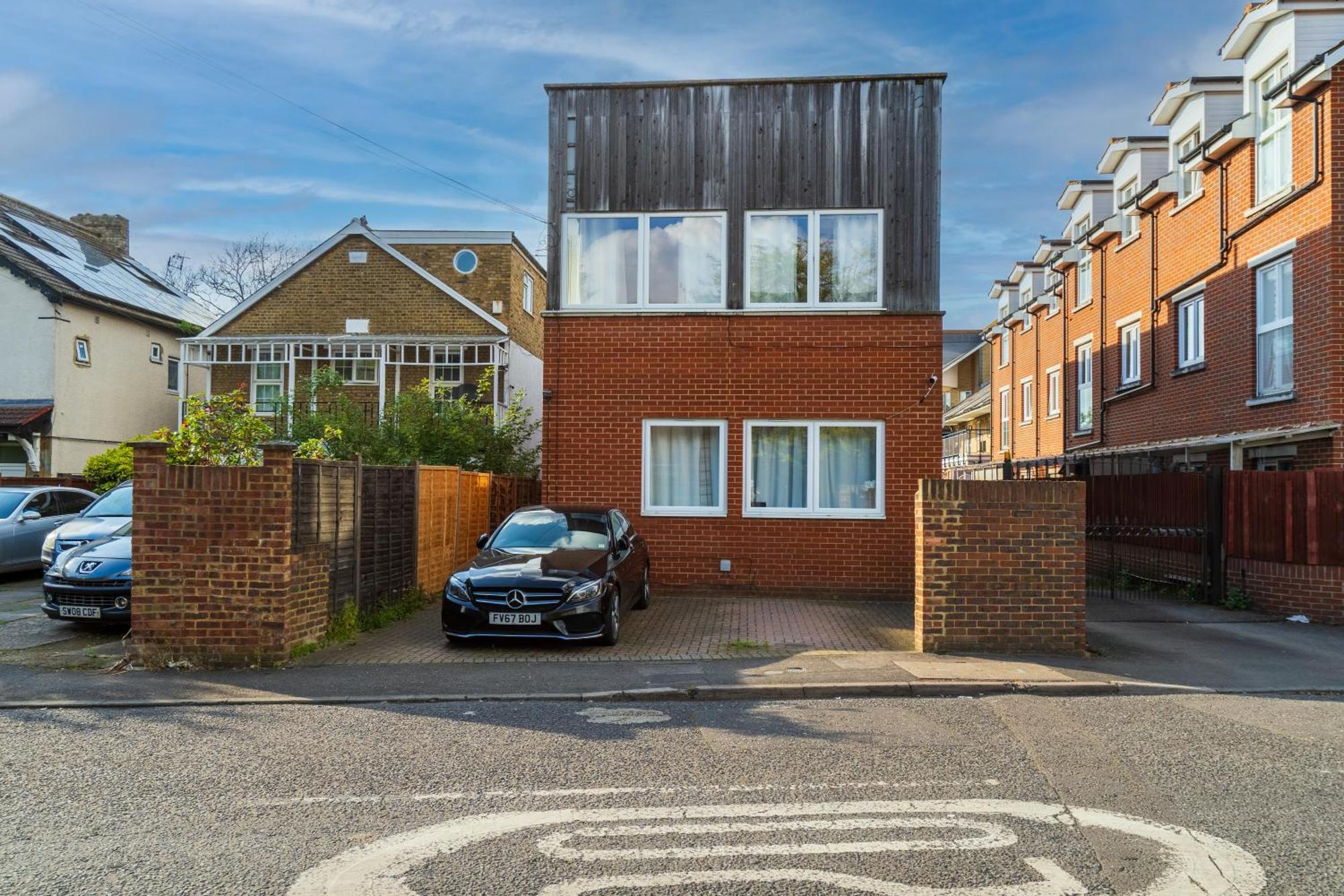 Modern 2 Bedroom Apartment In Mitcham, London Kültér fotó