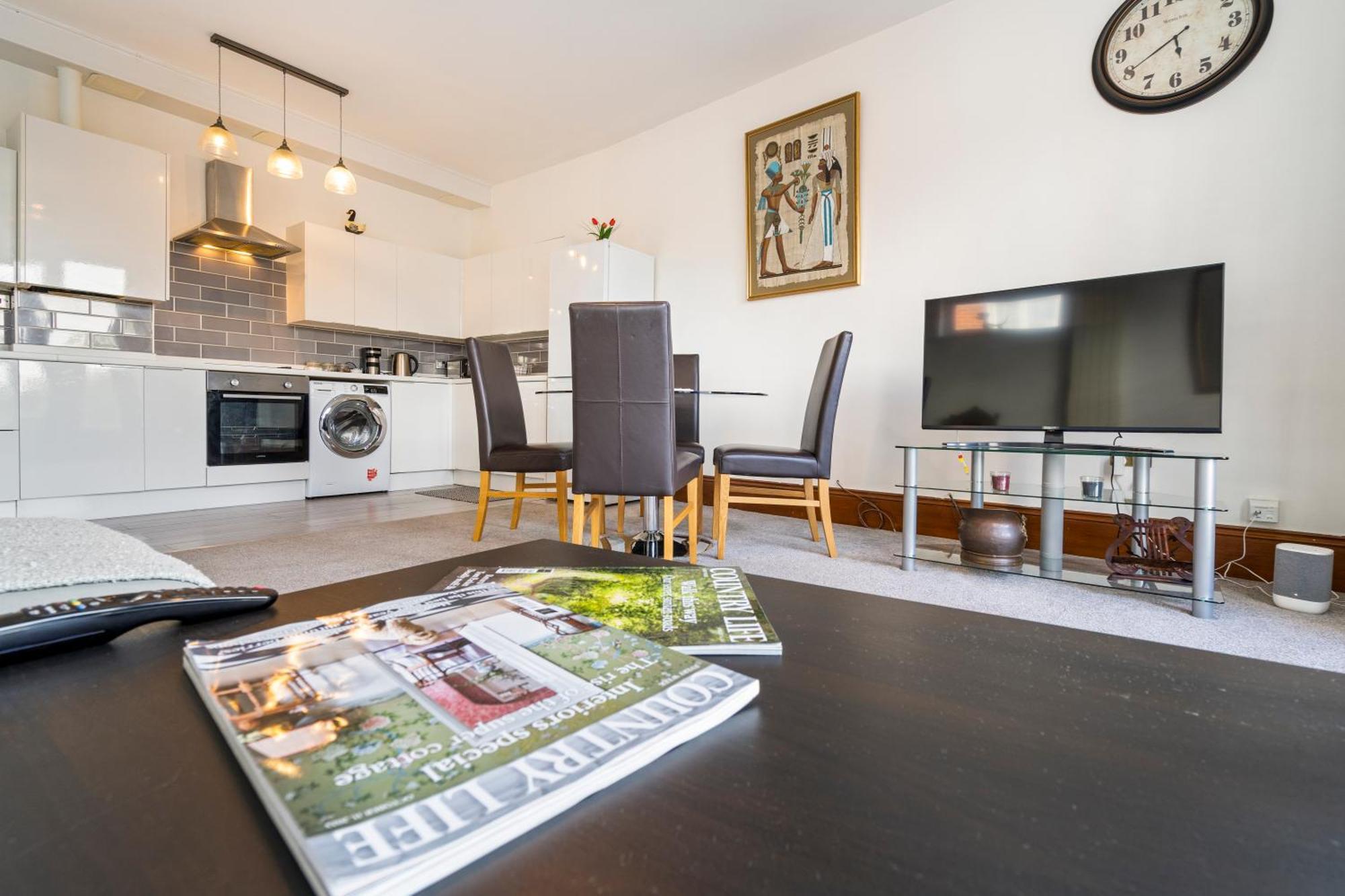 Modern 2 Bedroom Apartment In Mitcham, London Kültér fotó