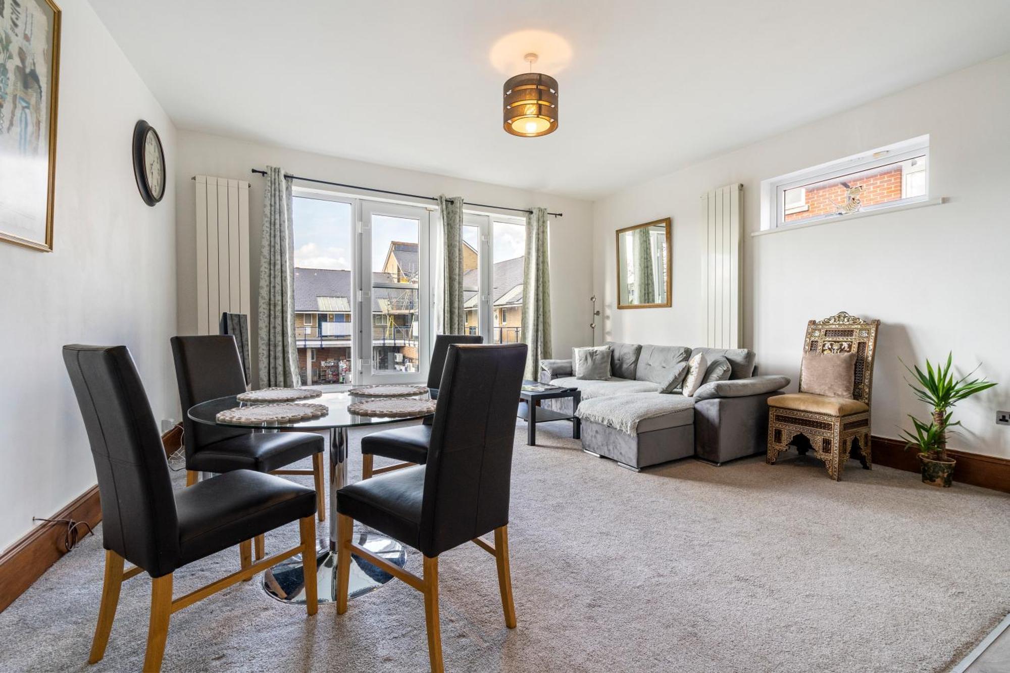 Modern 2 Bedroom Apartment In Mitcham, London Kültér fotó